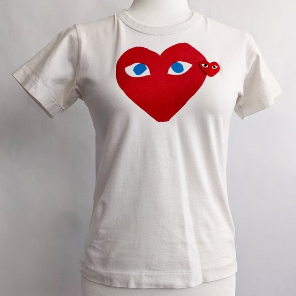 Comme des Garcons PLAY Tops - PLAY Comme de Garcons Heart Graphic Tee White Sz M